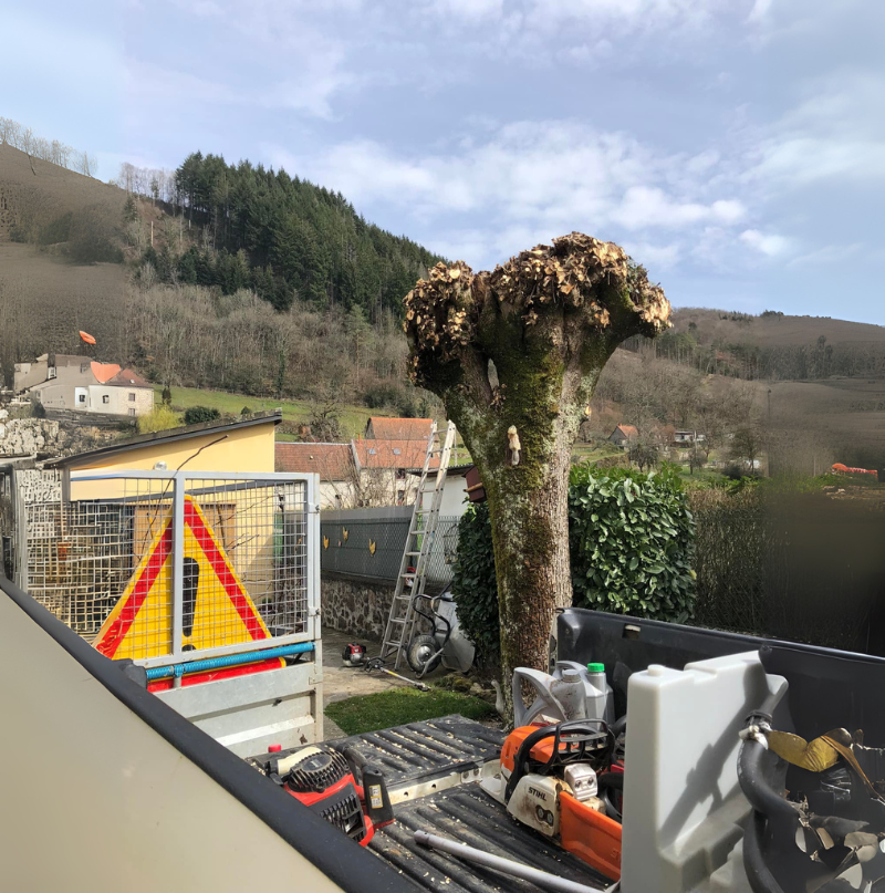 Travaux agricoles saint exupery les roches